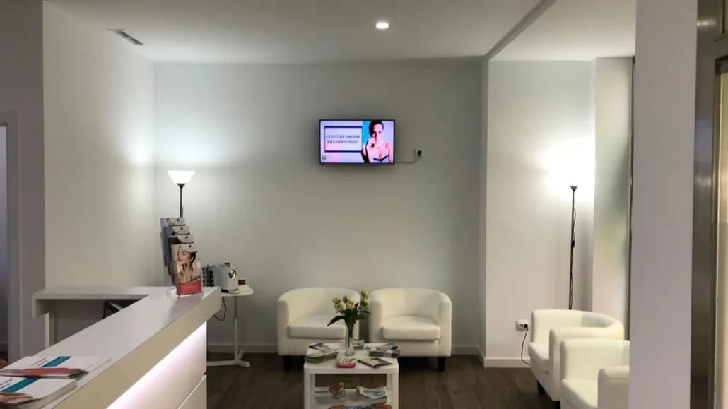 CLÍNICA ESTÉTICA C/ CÍSCAR – VALENCIA