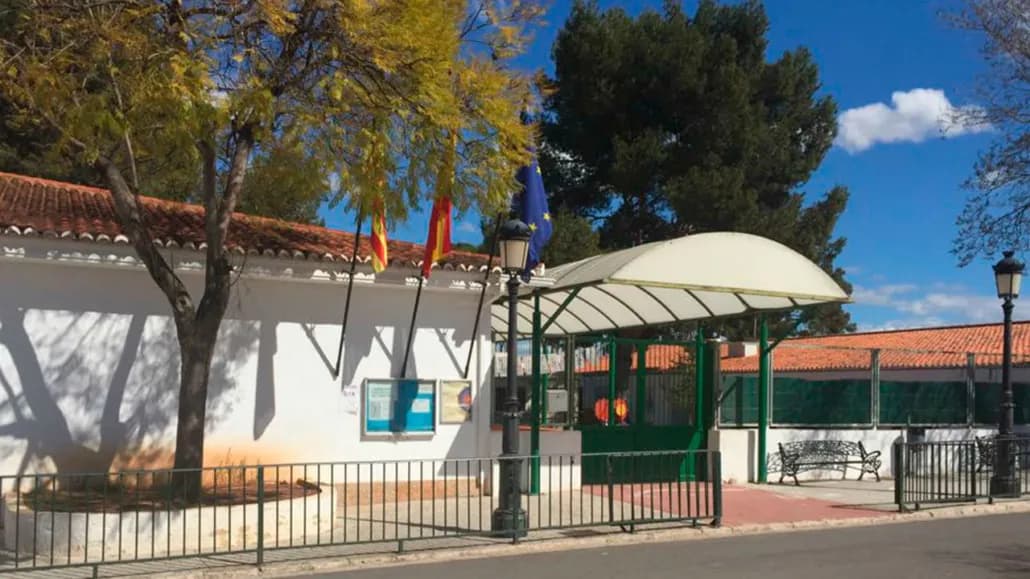 COLEGIO LORIGUILLA