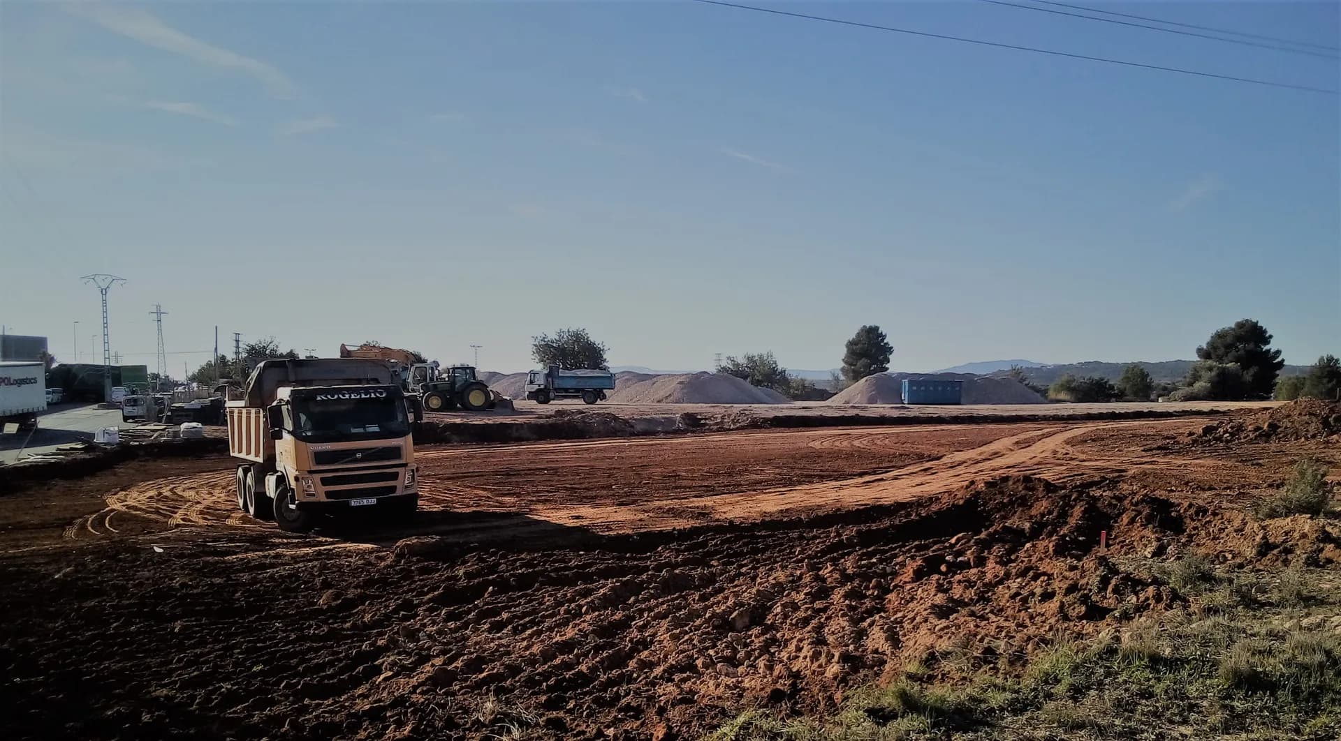 Inicio de los trabajos de Construcción de Campa para almacenamiento para PV HARDWARE SOLUTIONS