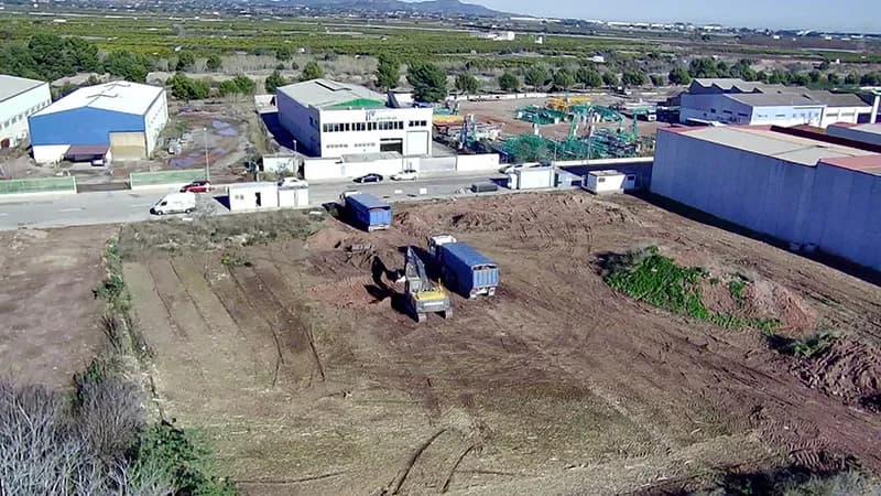 Construcción de una nave industrial y edificio de oficinas para ECOGEST TRADE