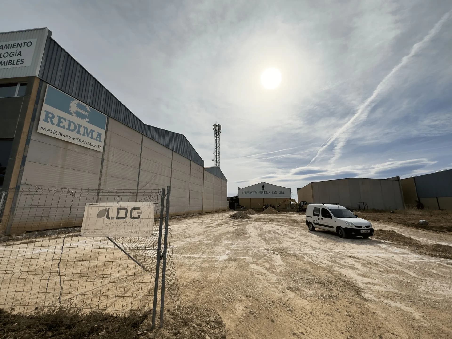 Construcción de una nave industrial para REDIMA GROUP